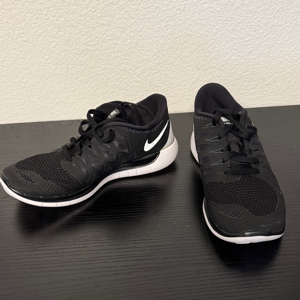 Nike free 5.0 NEW size 6.5